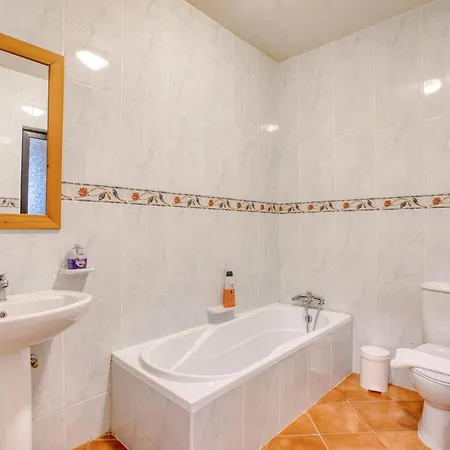 Spacious 2br With Nature Views & Balcony Bbq, Gozo By 360 Estates